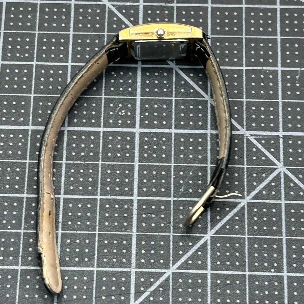 Geneva Quartz Watch Gold‎ Tone Rectangular Case Black Leather Band Japan Movt